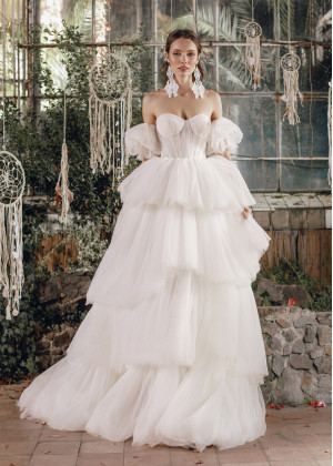 Strapless Ivory Pleated Tulle Layered Wedding Dress